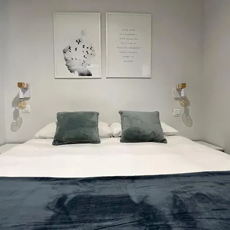 Appartamento Huertas Flat Madrid Esterno foto